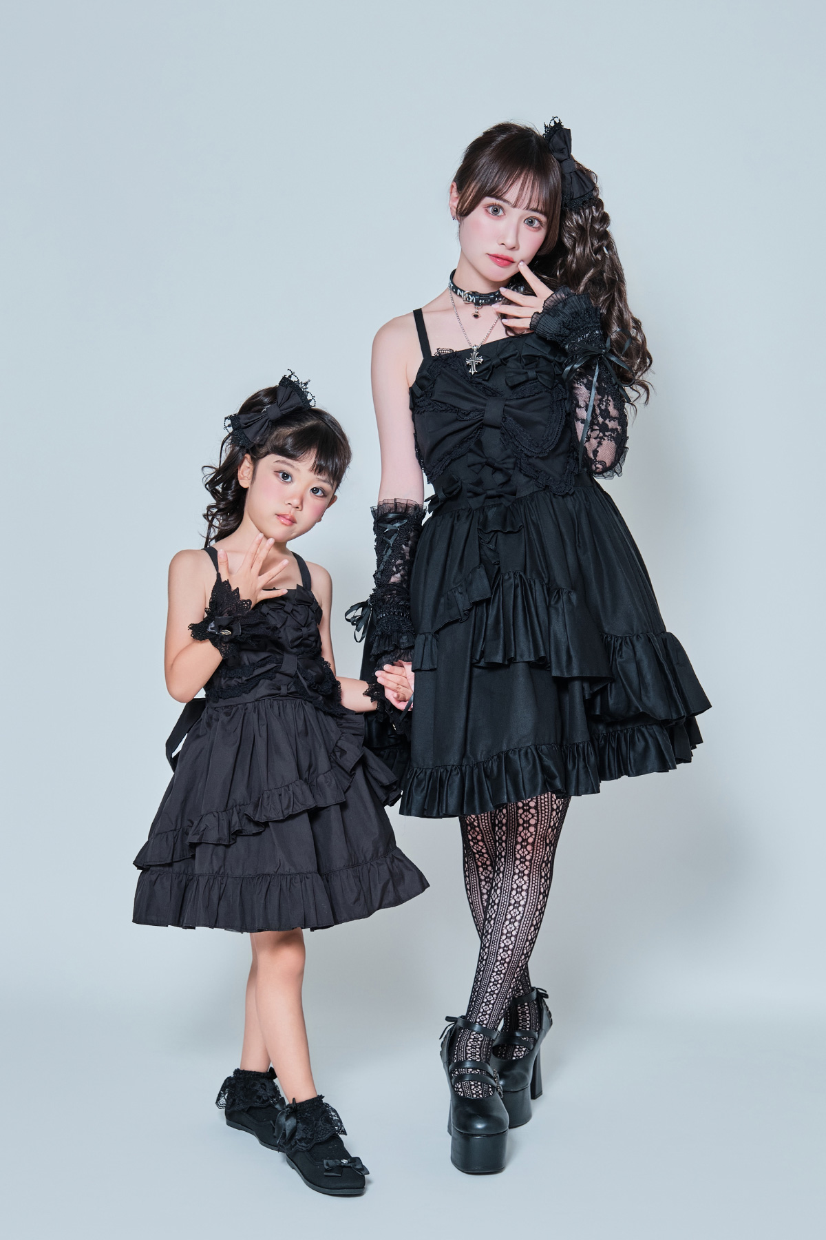 morphoseメタモ　半袖黒ブラウス プラスサイズ】スクエアあきシャーリング半袖ブラウス