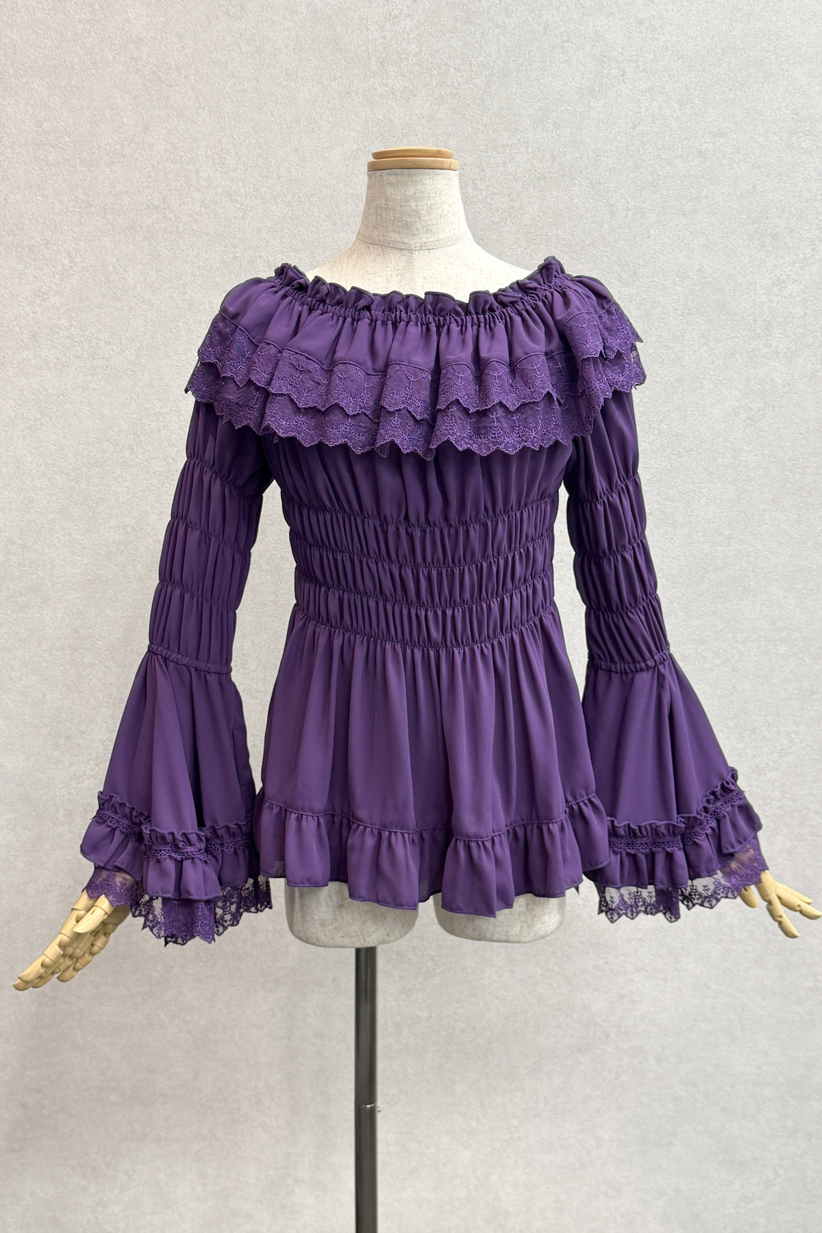Shirring princess sleeve blouse　パープル