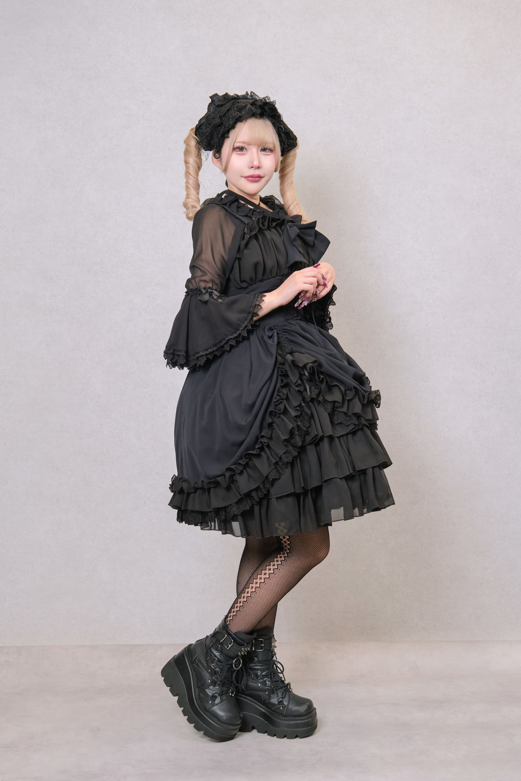 ロリータ('97米)〈2003年11月28日までの期間限定出荷〉 ロリータ('97米)〈2003年11月28日までの期間限定出荷〉 ロリータ