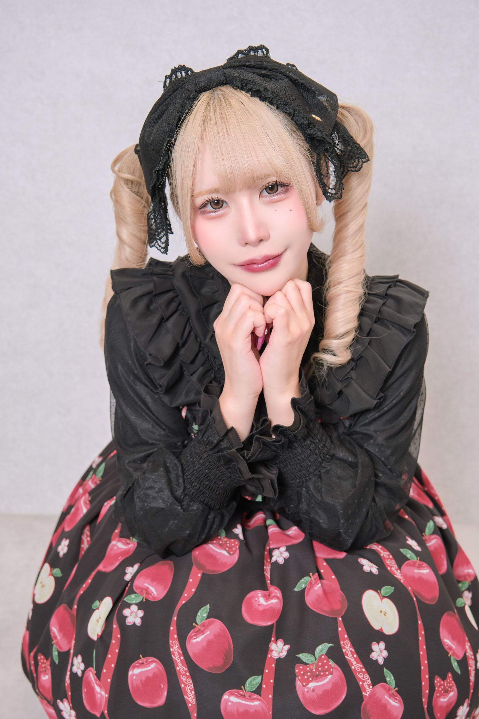 未使用品　Diorリボンカチューシャ cf995787544fcee0016e0b12f3f171