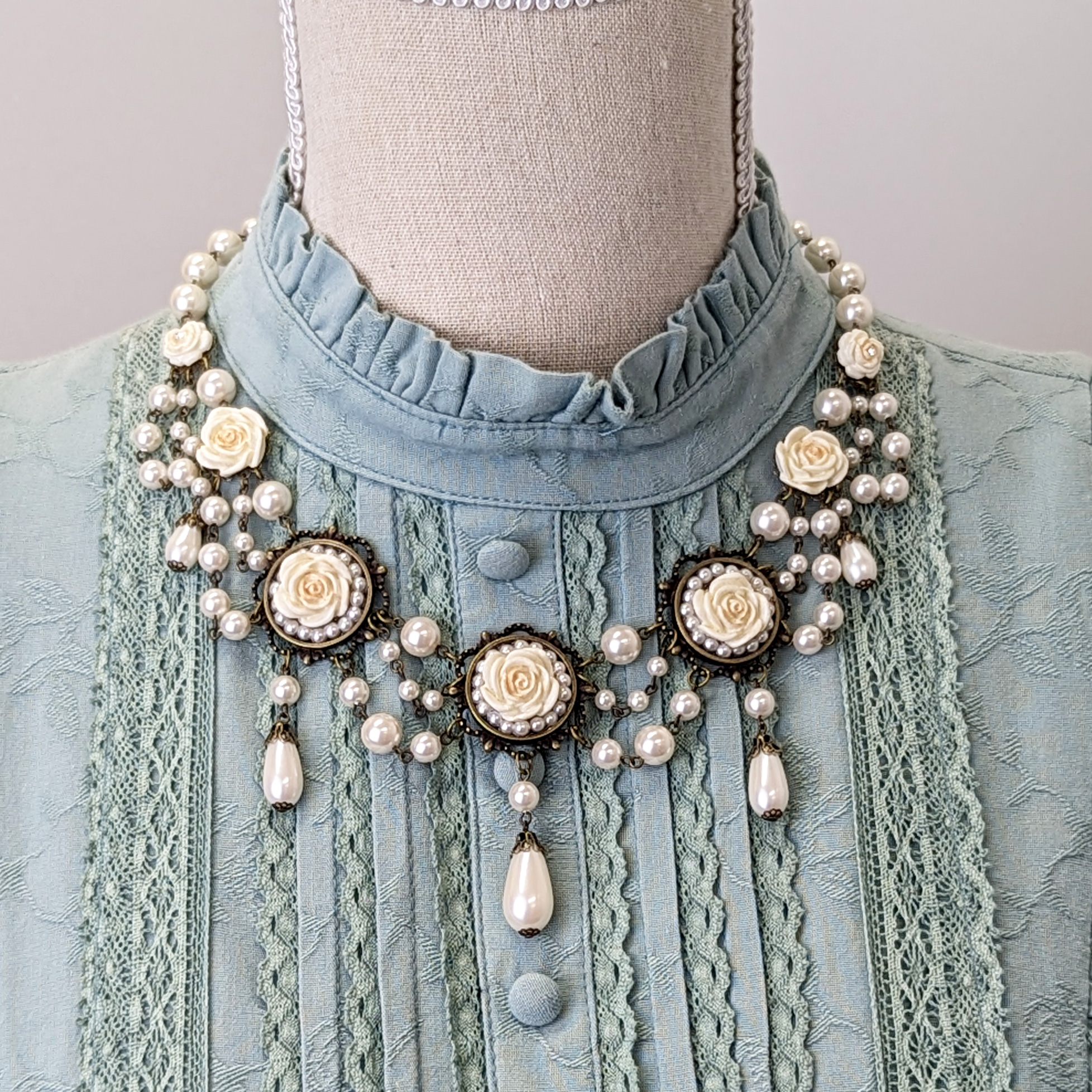 hanakabeads】白薔薇のアフタヌーンティーパーティーネックレス｜東京