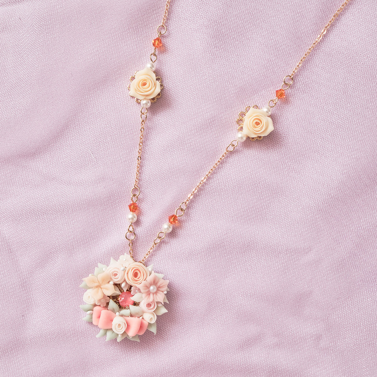 piari ネックレス ハンドメイド リボン ビーズ　刺繍　作家様 ロリィタ Amoureuse de toi】[東京ロリィタ限定]ネックレス(リボン)｜東京