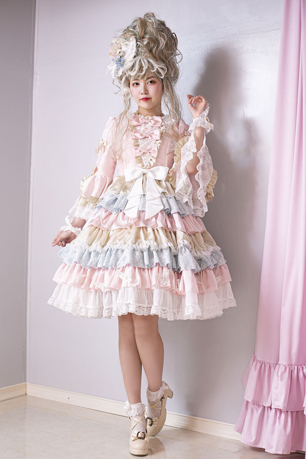 ティアードフリルドレス　前撮り　美品 北川琴梨さんコラボドレス -Innocent marie- ティアードフリル